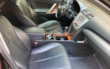 Toyota Camry, 2011 год, 1 500 000 рублей, 2 фотография