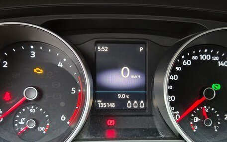 Volkswagen Tiguan II, 2018 год, 1 950 000 рублей, 6 фотография