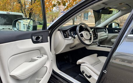 Volvo XC60 II, 2021 год, 4 200 000 рублей, 7 фотография