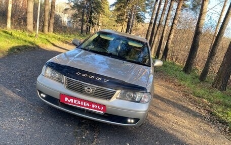 Nissan Sunny B15, 2004 год, 400 000 рублей, 2 фотография
