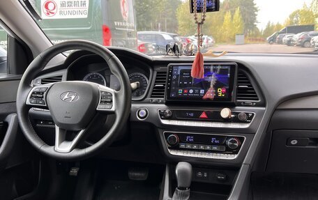 Hyundai Sonata VII, 2018 год, 1 650 000 рублей, 6 фотография