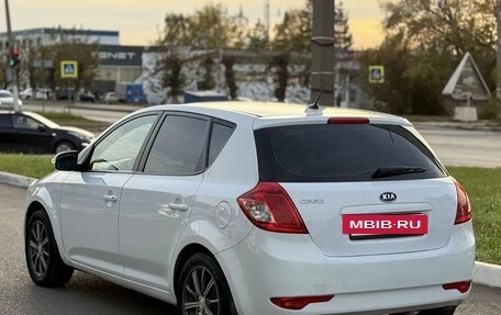 KIA cee'd I рестайлинг, 2011 год, 600 000 рублей, 7 фотография