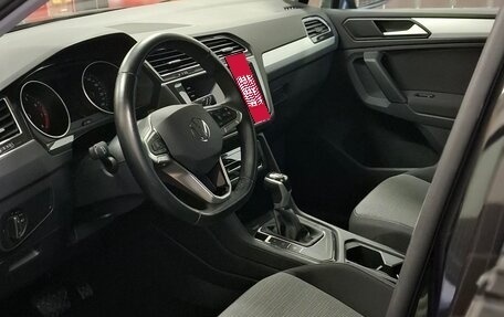 Volkswagen Tiguan II, 2021 год, 2 999 000 рублей, 6 фотография