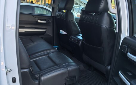 Toyota Tundra II, 2019 год, 6 500 000 рублей, 7 фотография