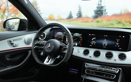 Mercedes-Benz E-Класс AMG, 2021 год, 7 500 000 рублей, 23 фотография