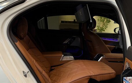 BMW 7 серия, 2025 год, 18 500 000 рублей, 33 фотография