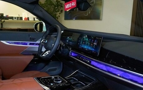 BMW 7 серия, 2025 год, 18 500 000 рублей, 25 фотография