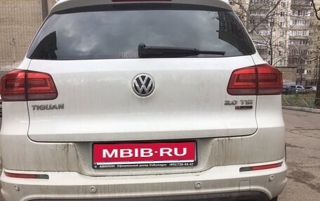 Volkswagen Tiguan I, 2015 год, 2 200 000 рублей, 1 фотография