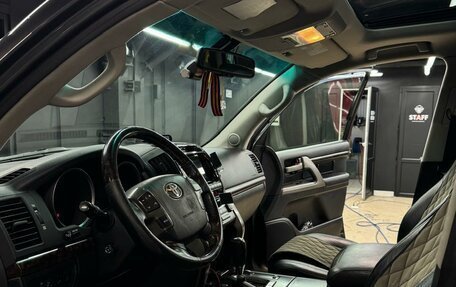 Toyota Land Cruiser 200, 2011 год, 3 250 000 рублей, 3 фотография