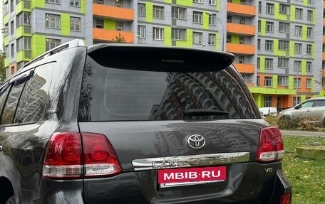 Toyota Land Cruiser 200, 2011 год, 3 250 000 рублей, 2 фотография