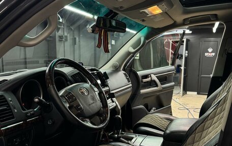 Toyota Land Cruiser 200, 2011 год, 3 250 000 рублей, 4 фотография