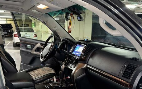 Toyota Land Cruiser 200, 2011 год, 3 250 000 рублей, 9 фотография