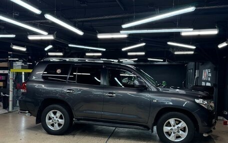 Toyota Land Cruiser 200, 2011 год, 3 250 000 рублей, 6 фотография