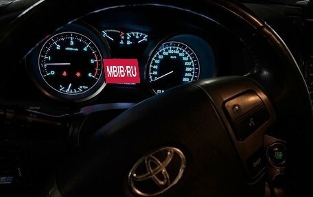 Toyota Land Cruiser 200, 2011 год, 3 250 000 рублей, 16 фотография