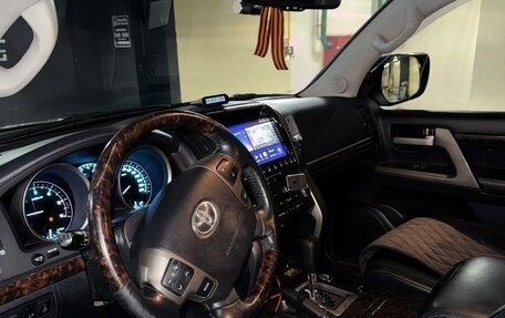 Toyota Land Cruiser 200, 2011 год, 3 250 000 рублей, 23 фотография