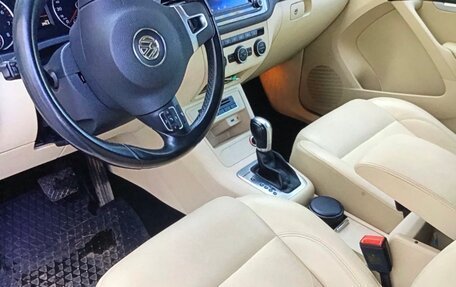 Volkswagen Tiguan I, 2015 год, 2 200 000 рублей, 10 фотография