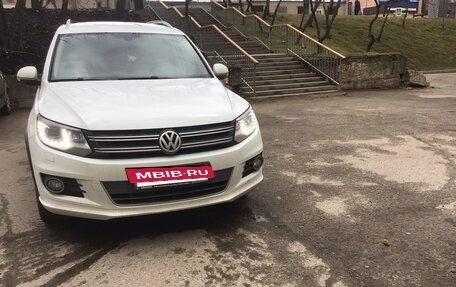Volkswagen Tiguan I, 2015 год, 2 200 000 рублей, 2 фотография