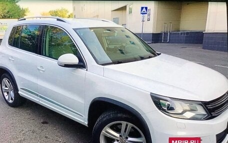 Volkswagen Tiguan I, 2015 год, 2 200 000 рублей, 5 фотография