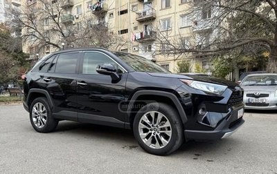 Toyota RAV4, 2021 год, 2 300 000 рублей, 1 фотография