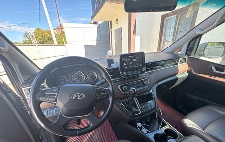 Hyundai Grand Starex Grand Starex I рестайлинг 2, 2020 год, 3 847 000 рублей, 4 фотография