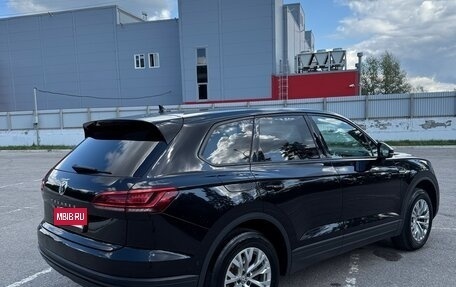 Volkswagen Touareg III, 2018 год, 3 650 000 рублей, 5 фотография