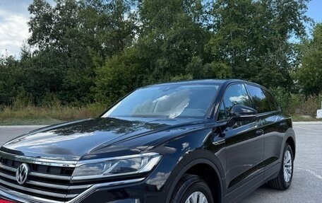 Volkswagen Touareg III, 2018 год, 3 650 000 рублей, 2 фотография