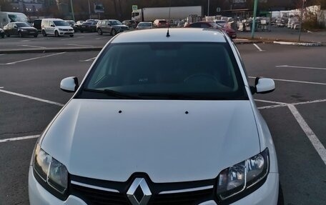 Renault Sandero II рестайлинг, 2017 год, 830 000 рублей, 2 фотография