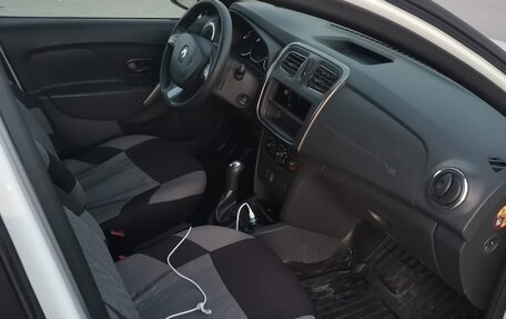 Renault Sandero II рестайлинг, 2017 год, 830 000 рублей, 14 фотография