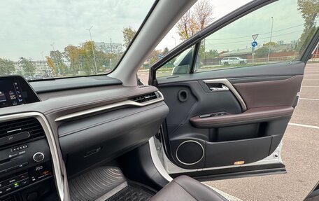 Lexus RX IV рестайлинг, 2018 год, 5 100 000 рублей, 13 фотография