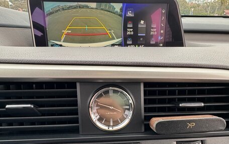 Lexus RX IV рестайлинг, 2018 год, 5 100 000 рублей, 14 фотография