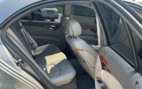 Mercedes-Benz E-Класс, 2006 год, 1 050 000 рублей, 10 фотография