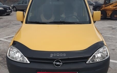 Opel Combo C, 2008 год, 750 000 рублей, 1 фотография