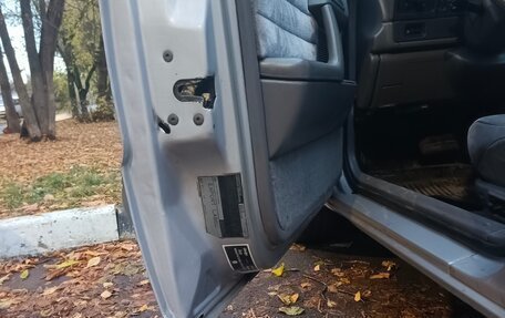 Chrysler Saratoga, 1990 год, 375 000 рублей, 3 фотография