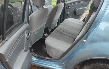 Renault Sandero I, 2013 год, 650 000 рублей, 3 фотография