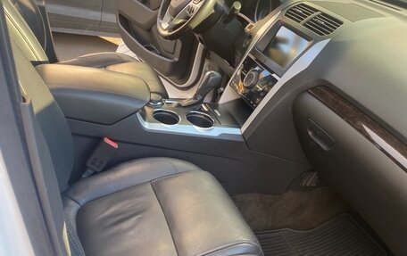 Ford Explorer VI, 2012 год, 1 790 000 рублей, 7 фотография