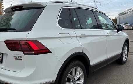 Volkswagen Tiguan II, 2018 год, 2 500 000 рублей, 3 фотография