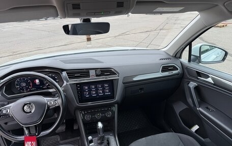 Volkswagen Tiguan II, 2018 год, 2 500 000 рублей, 18 фотография