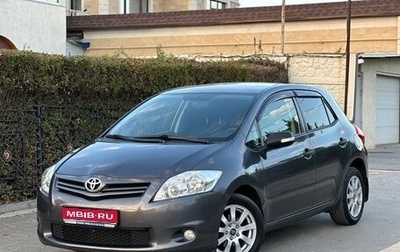 Toyota Auris II, 2010 год, 850 000 рублей, 1 фотография