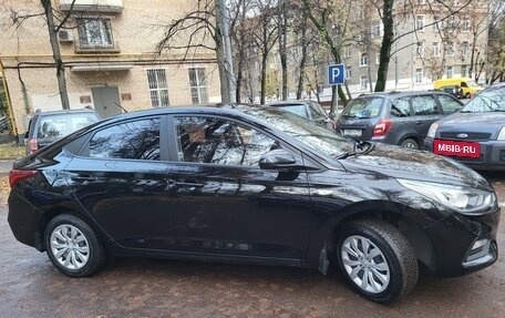 Hyundai Solaris II рестайлинг, 2018 год, 1 240 000 рублей, 5 фотография