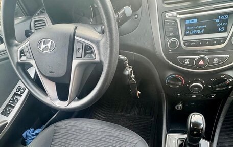 Hyundai Solaris II рестайлинг, 2014 год, 1 030 000 рублей, 6 фотография