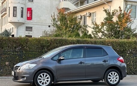 Toyota Auris II, 2010 год, 850 000 рублей, 2 фотография