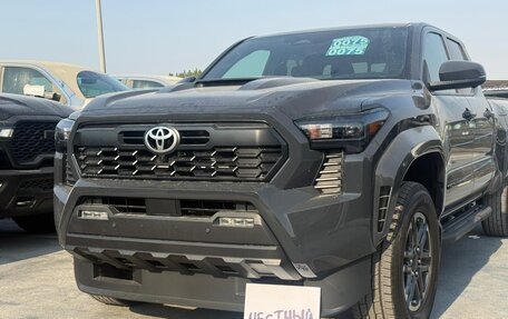 Toyota Tacoma, 2025 год, 8 000 000 рублей, 4 фотография