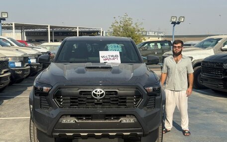 Toyota Tacoma, 2025 год, 8 000 000 рублей, 3 фотография