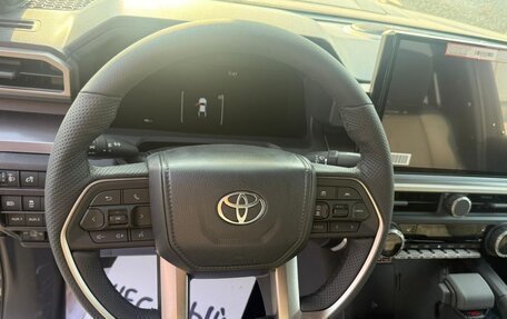 Toyota Tacoma, 2025 год, 8 000 000 рублей, 16 фотография