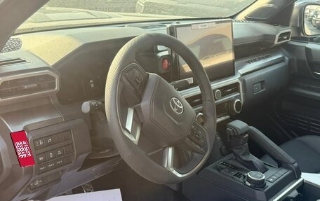 Toyota Tacoma, 2025 год, 8 000 000 рублей, 15 фотография