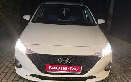 Hyundai Solaris II рестайлинг, 2021 год, 1 150 000 рублей, 1 фотография