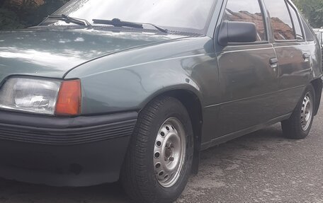 Opel Kadett E рестайлинг, 1985 год, 130 000 рублей, 1 фотография