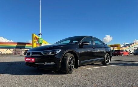 Volkswagen Passat B8 рестайлинг, 2015 год, 1 880 000 рублей, 1 фотография