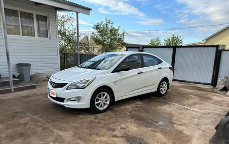 Hyundai Solaris II рестайлинг, 2014 год, 980 000 рублей, 3 фотография