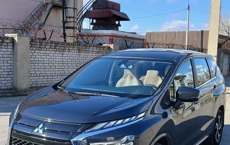 Mitsubishi Xpander, 2023 год, 2 550 000 рублей, 2 фотография
